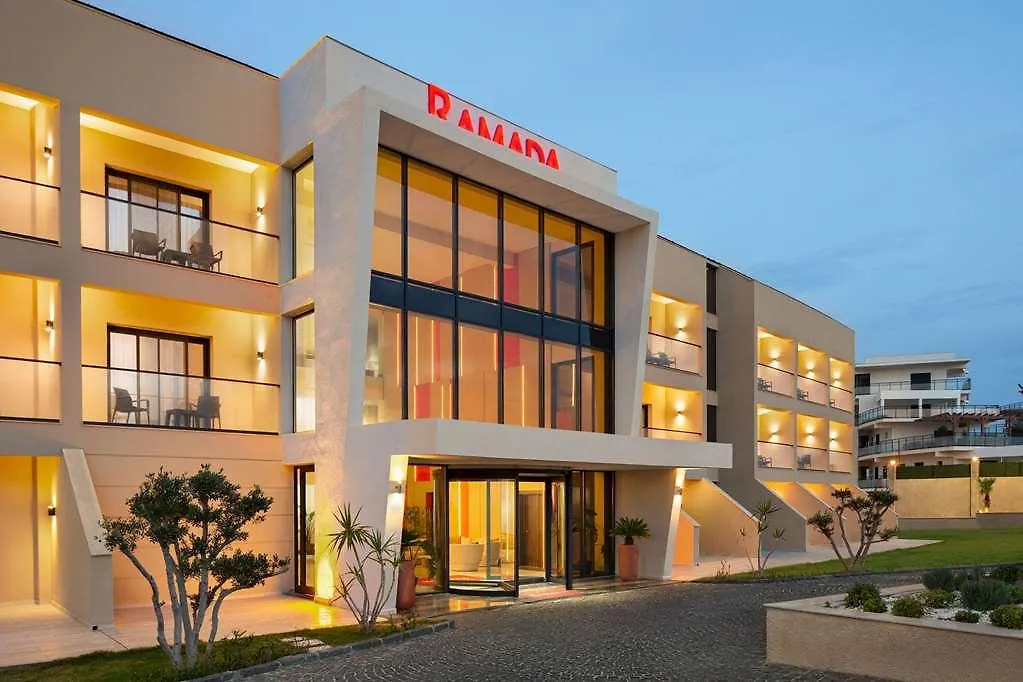 Hotel Ramada Cesme İzmir Turecko
